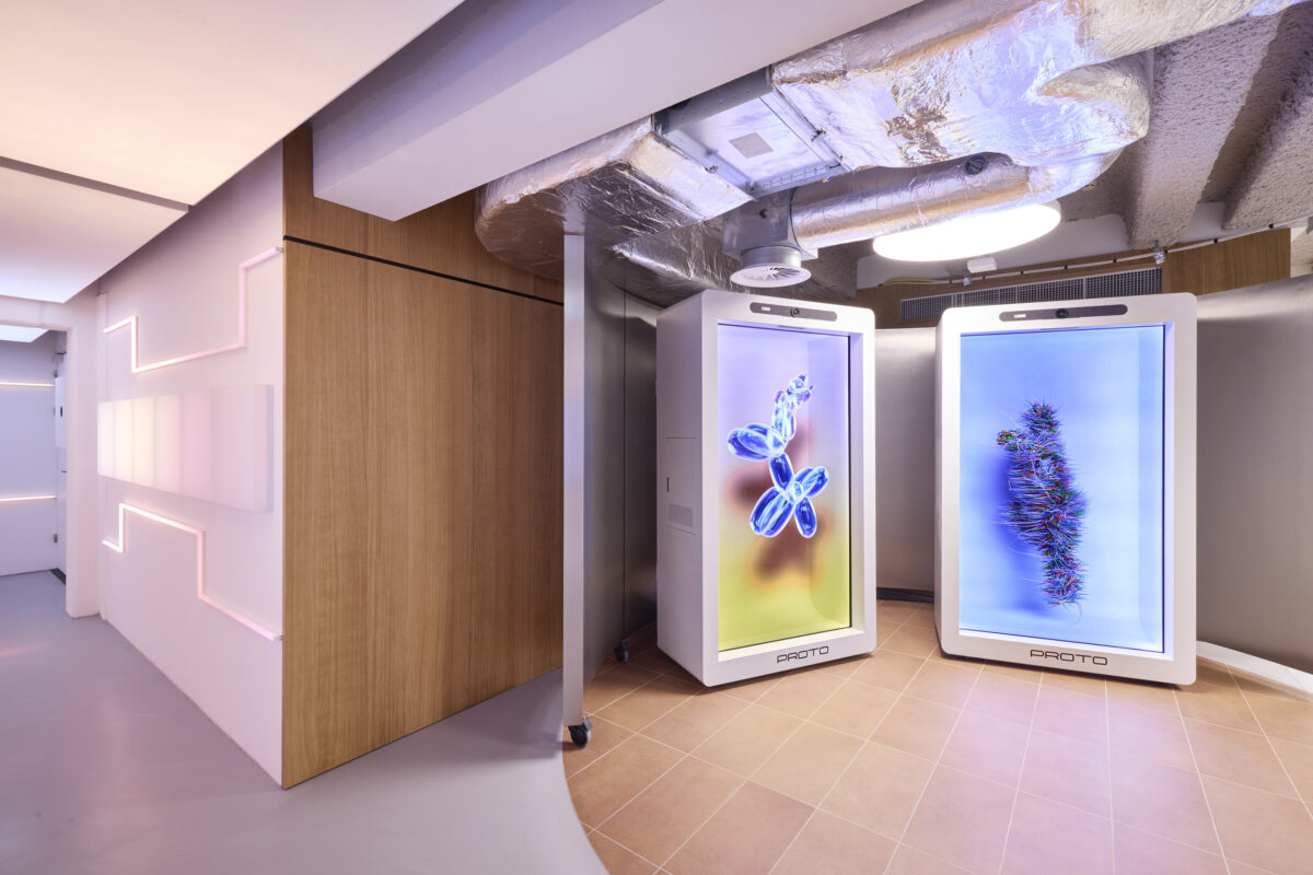 Client: HLW Commissioned by: Lisa Stock Present on set: Michael James and Jo Cassellle Assignment: Interior photography of Amazon offices Location: Amazon, The Cloud, Mr.Treublaan 7, 1097 DP Amsterdam